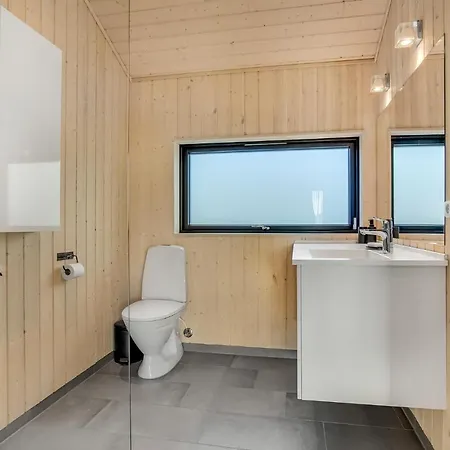 Three-bedroom Holiday In Prázdninový dům
